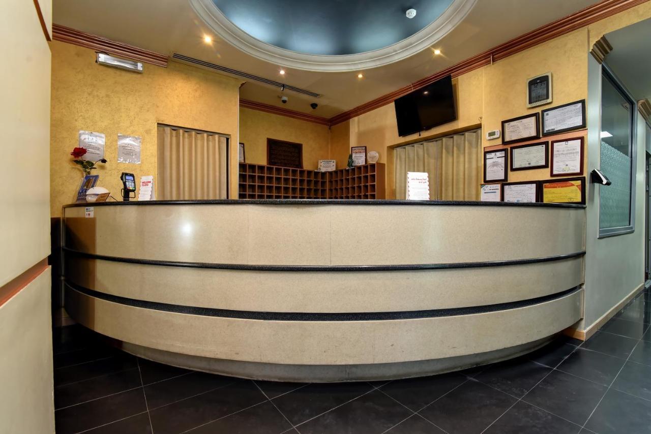Oyo 411 Moon Hotel Даммам Экстерьер фото