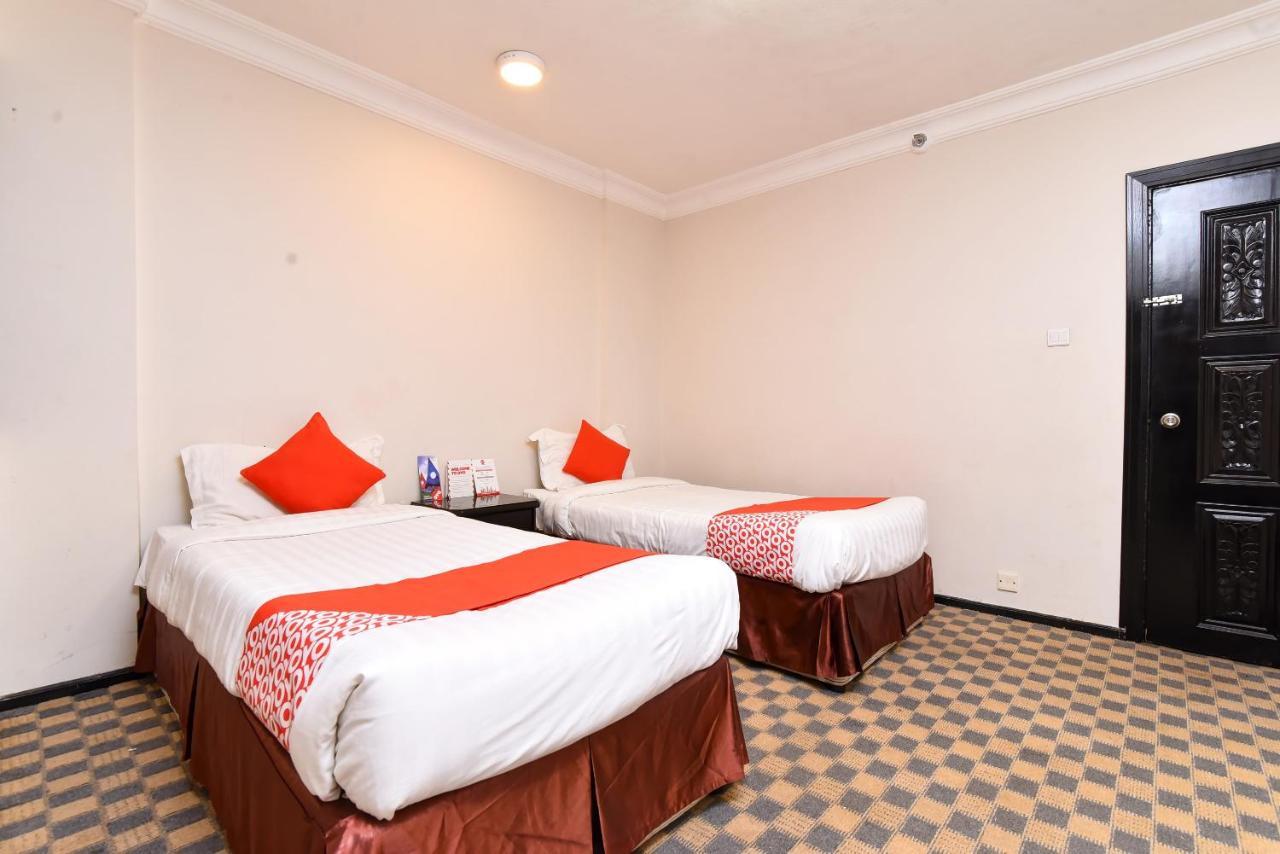 Oyo 411 Moon Hotel Даммам Экстерьер фото