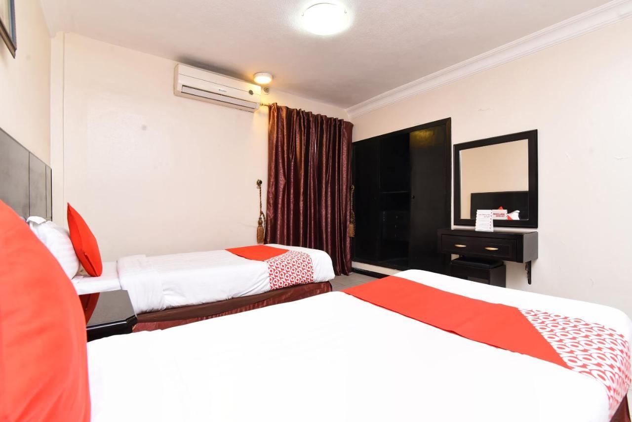 Oyo 411 Moon Hotel Даммам Экстерьер фото